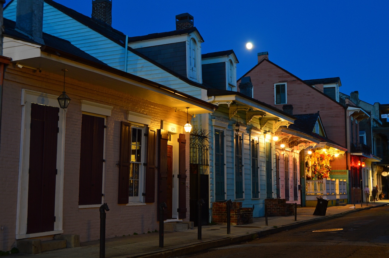 WDSU/NBC: FQMD Strives to Improve Safety with Streetlight Repair Project